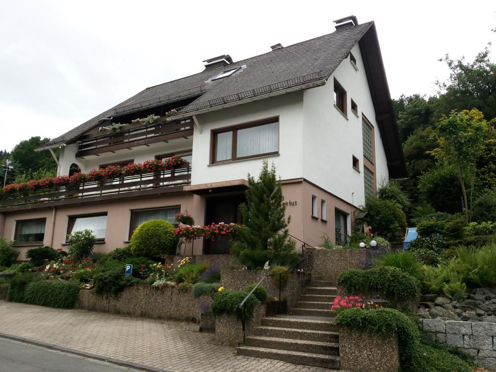 Hotel Haus Hubertus à Winterberg Extérieur photo